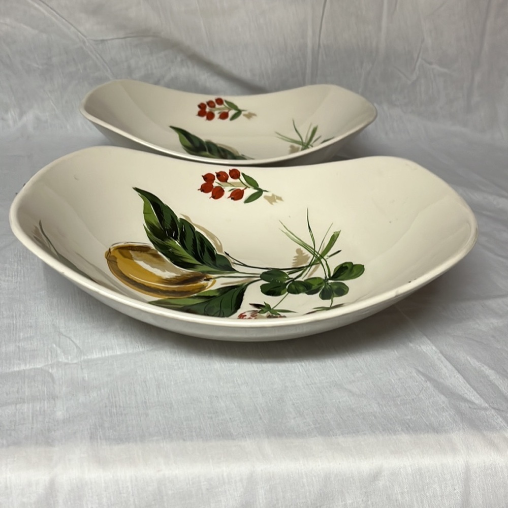 Vintage Salem China PEACH & CLOVER  9" Oval Vegetable Bowl Set of 2